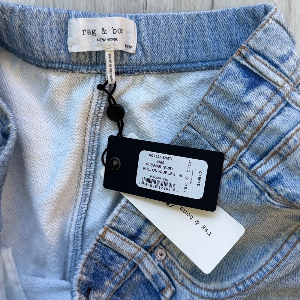 NWT Rag&Bone Miramar Wide-Leg Pants
Cotton Terry Sweatpant Jeans Aria light blue - Picture 9 of 15
